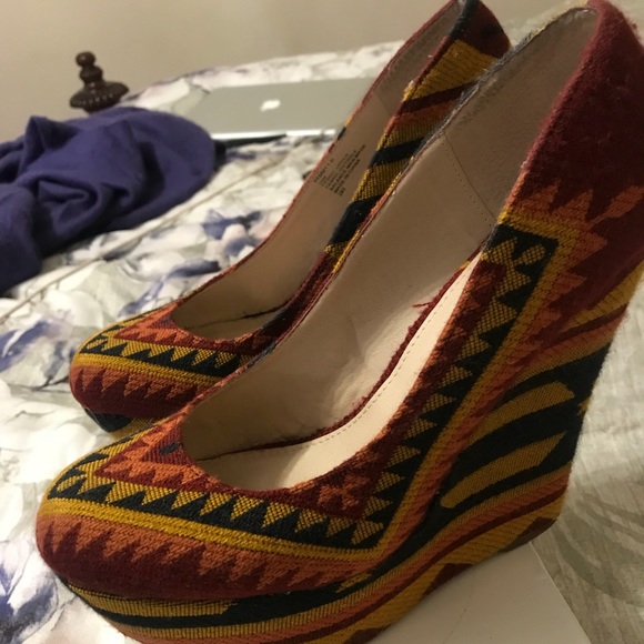 Steve Madden Wedges - Picture 2 of 6